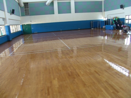 新北三重永福國小-運動場館木地板深層清潔保養施作