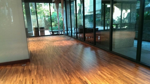 仁愛路住戶-Bona博納木地板無塵翻新及使用綠環保水性防滑防焰自然漆完成案例