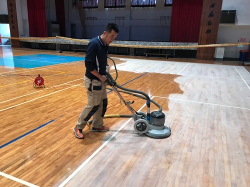 雲林國立科技大學室內綜合球場 - Bona 運動木地板 深層細磨清潔防滑保養