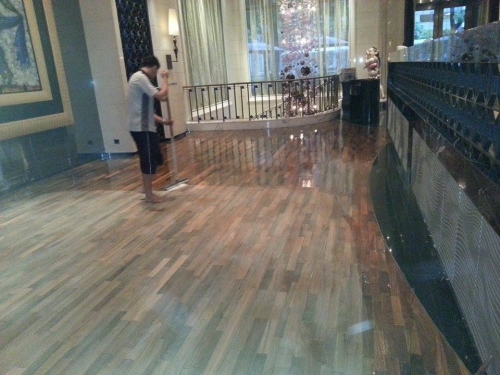 敦化南路飯店木地板-無塵打磨翻新