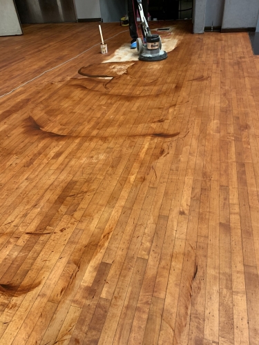 信義區知名會議場館舞台木地板 - Bona博納木地板專業無塵翻新整平改色工法