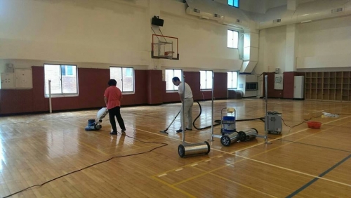 東吳大學運動地板- Frenshen up 木地板防滑上光保養劑 清潔保養