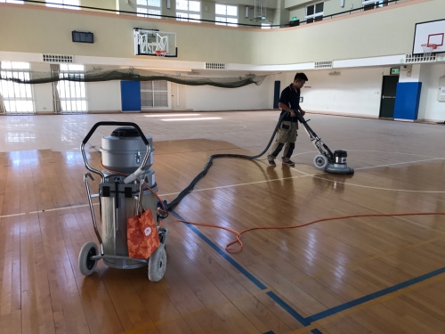 國立清華大學-籃球場館運動木地板無塵細磨保養