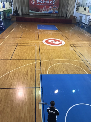 員林中州科技大學 - 體育場館木地板漆面深層無塵清潔保養