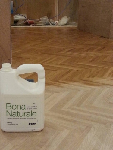高雄百貨新專櫃-Bona 博納木地板工法鋪裝