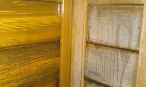 烏來璞石麗緻溫泉會館,於男湯溫泉浴室實木隔牆，使用博納護木油防護保養
